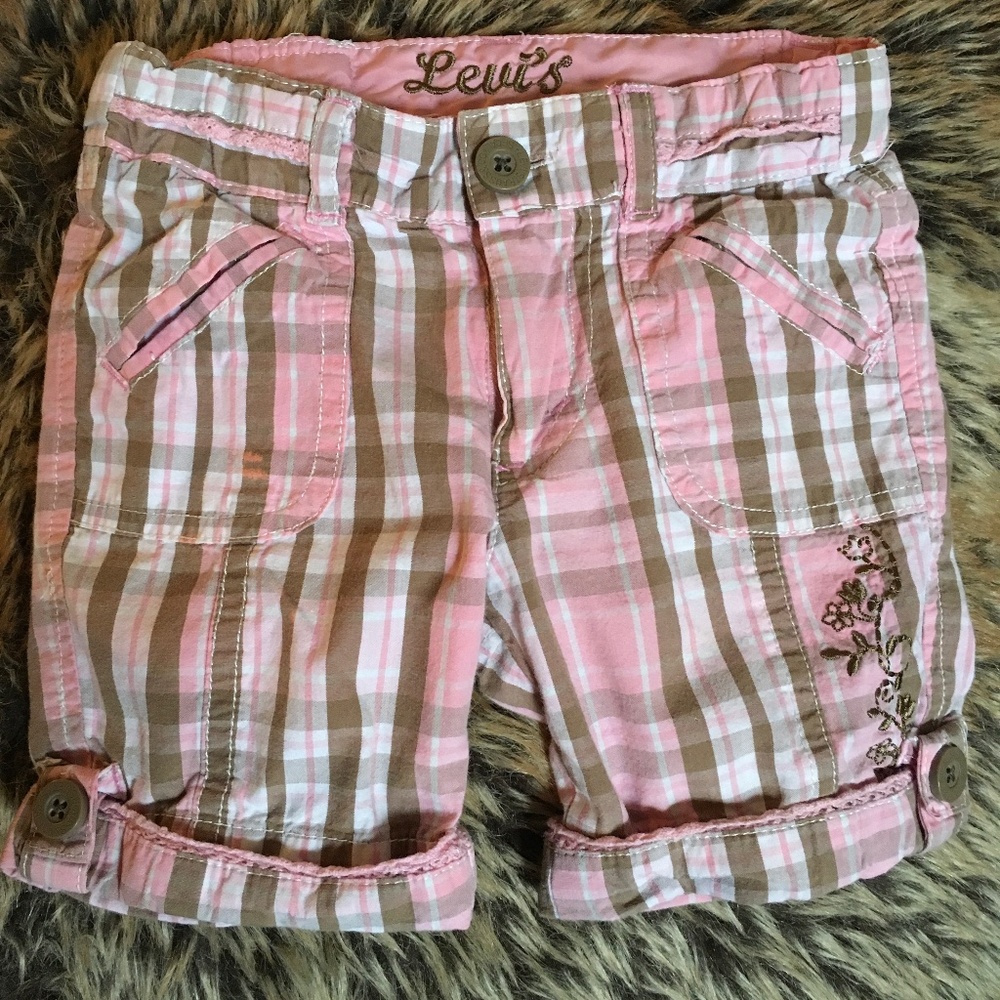 5/$15 Levi’s Shorts - Picture 2 of 12